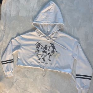 Cropped Graphic Hoodie Size: M